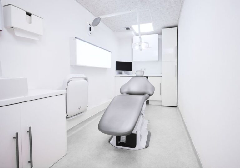 cabinet-dentaire-dr-valery-grard-dentiste-cavalaire-saint-tropez-1